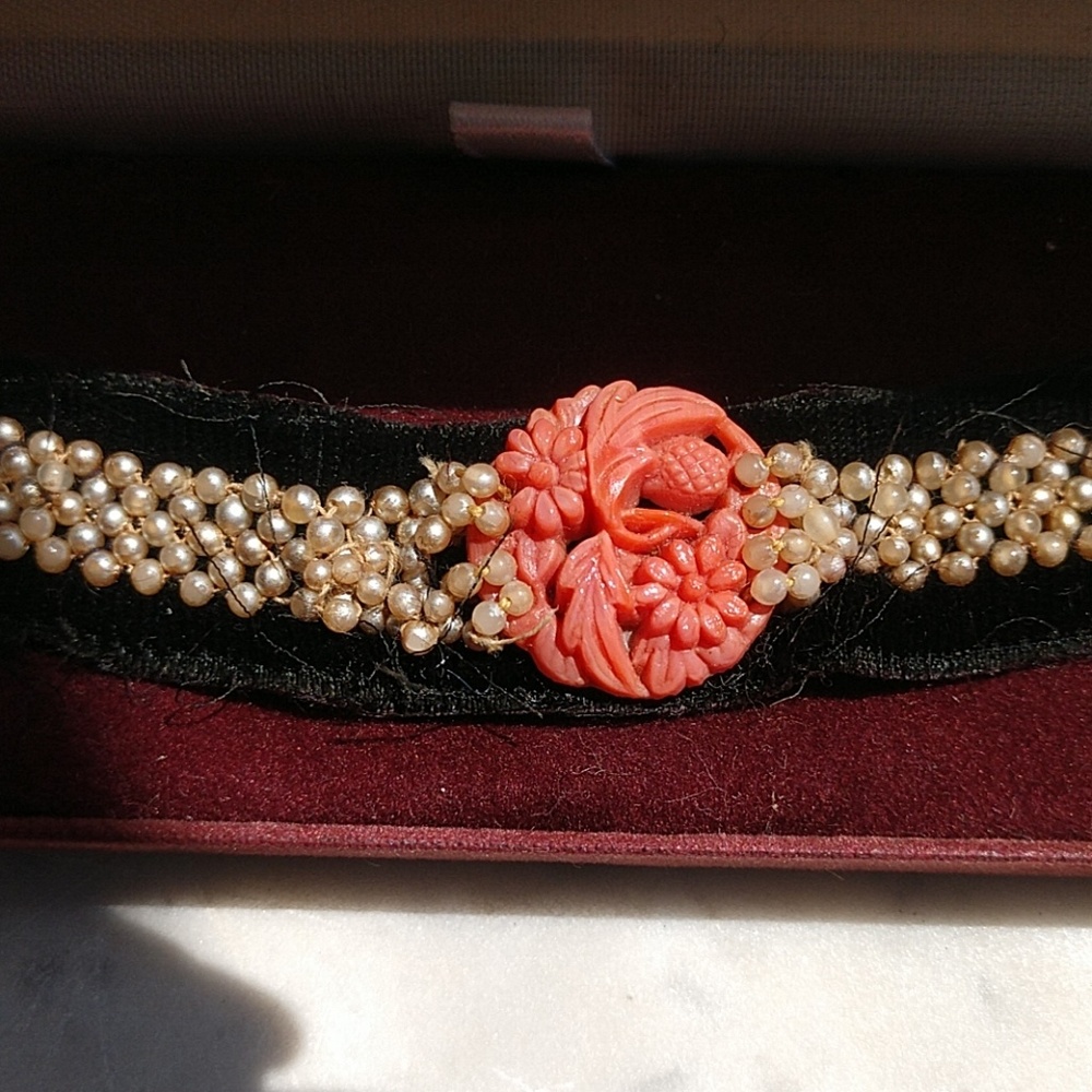 Copy ANTIQUE VICTORIAN Carved Coral FauxPearlVelvet&SatinRibbon Choker